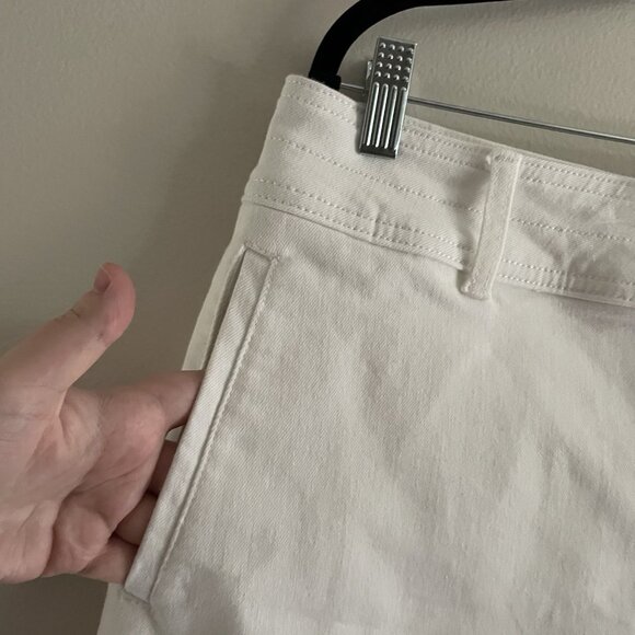 M Jeans By Maurices Women 14 White Denim Casual High Rise 5in A-Line Short NWT - Picture 5 of 13